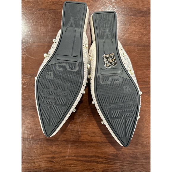 Unavailable - Picture 6 of 6